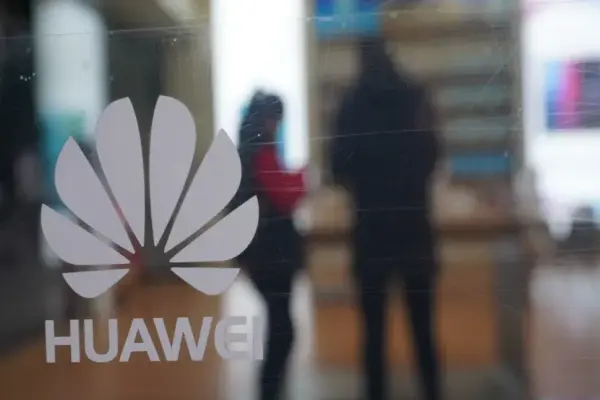 Huawei công bố lộ trình Ascend với HBM nội bộ